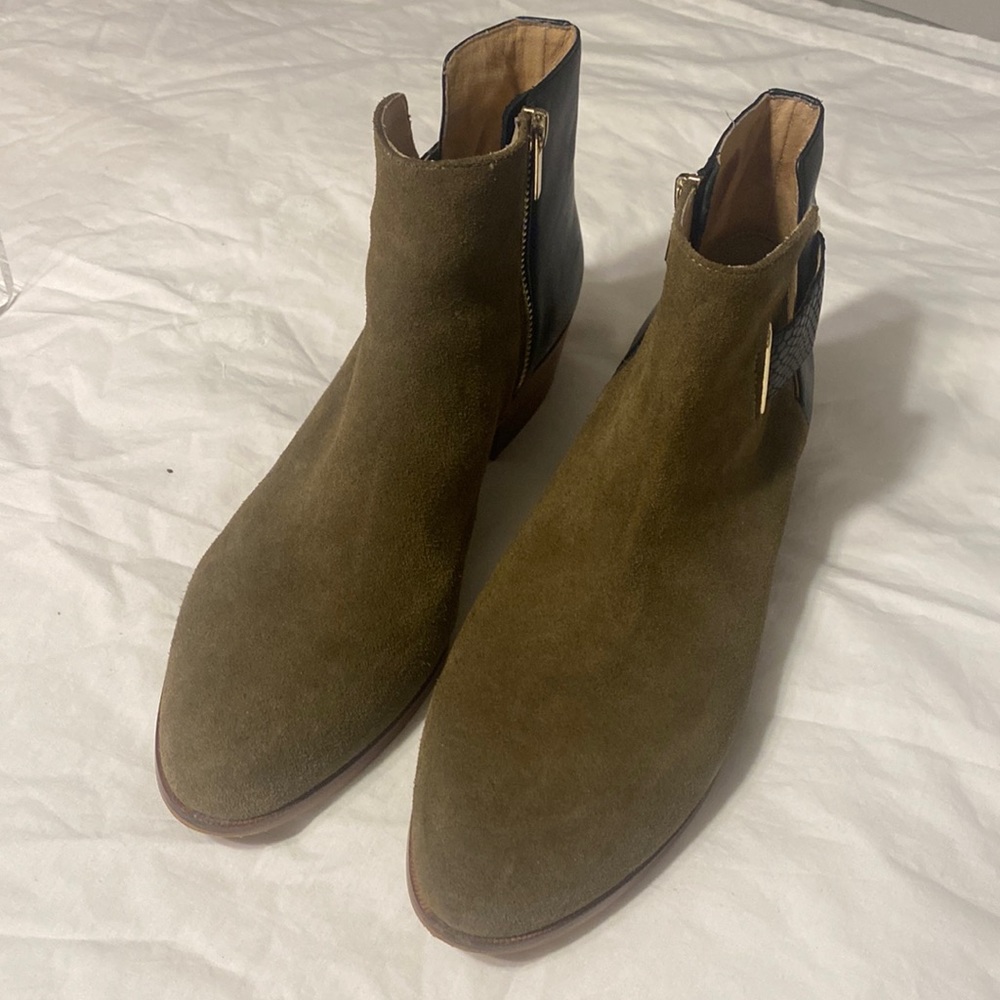 Yosi Samra booties sz10